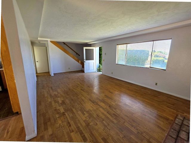 3830 Polly Lane, Carlsbad, CA 92008