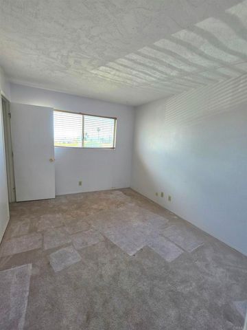 3830 Polly Lane, Carlsbad, CA 92008
