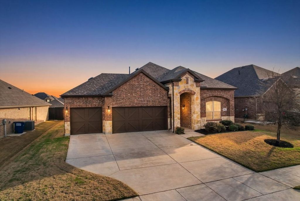 1321 Benavites Drive, Little Elm, TX 75068