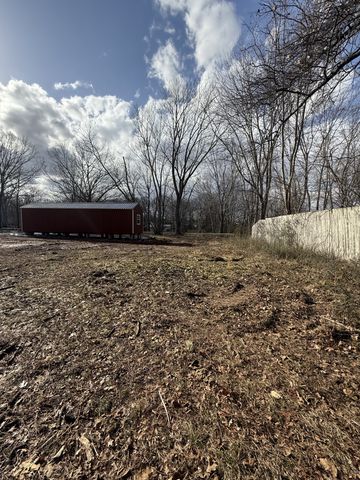 174 Mail Rd, Hohenwald, TN 38462