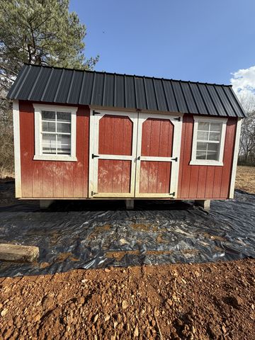 174 Mail Rd, Hohenwald, TN 38462