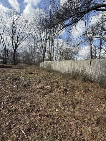 174 Mail Rd, Hohenwald, TN 38462