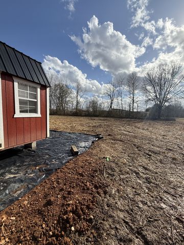 174 Mail Rd, Hohenwald, TN 38462