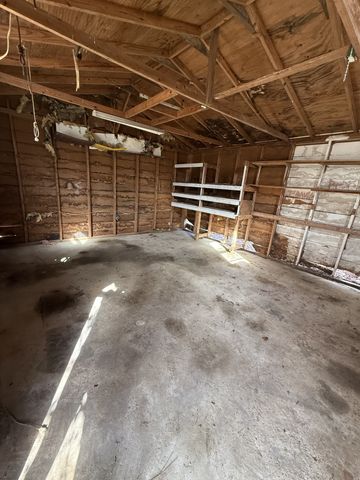 174 Mail Rd, Hohenwald, TN 38462