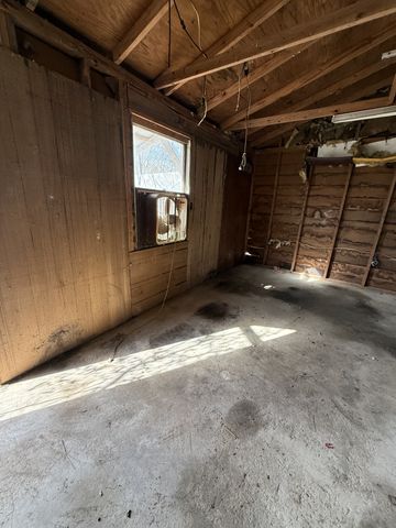 174 Mail Rd, Hohenwald, TN 38462