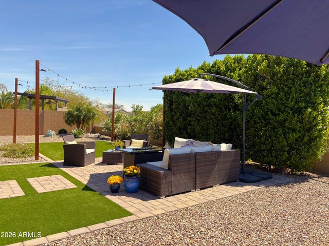 455 E SHELLIE Court, Casa Grande, AZ 85122
