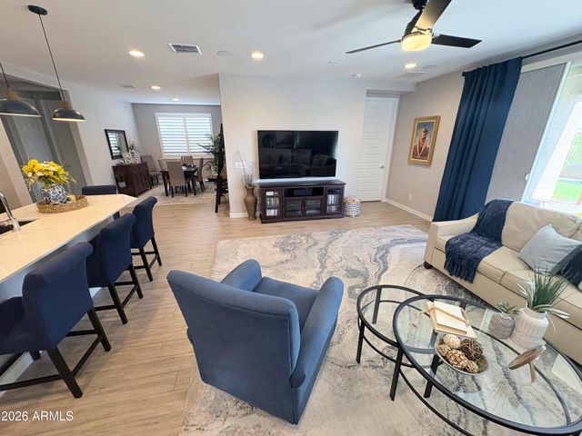 455 E SHELLIE Court, Casa Grande, AZ 85122