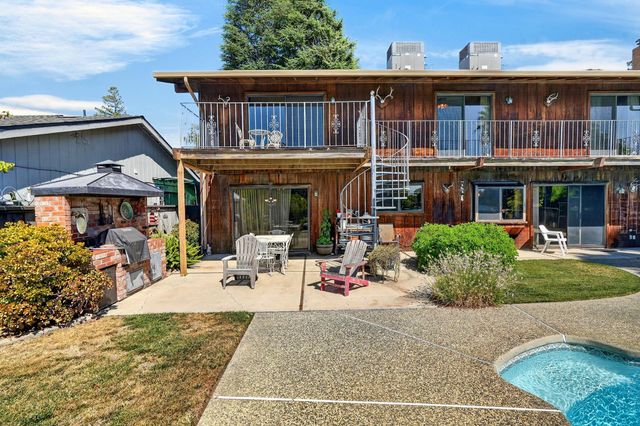 2324 Rosemarie Ln, Stockton, CA 95207
