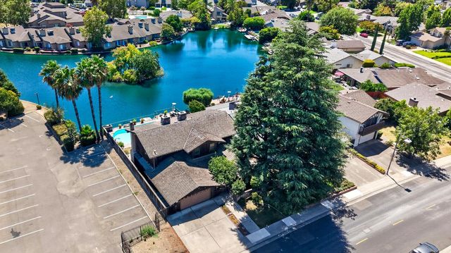 2324 Rosemarie Ln, Stockton, CA 95207