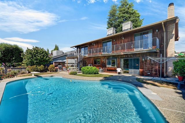 2324 Rosemarie Ln, Stockton, CA 95207