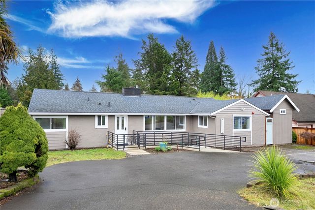 15520 30th Avenue NE, Shoreline, WA 98155