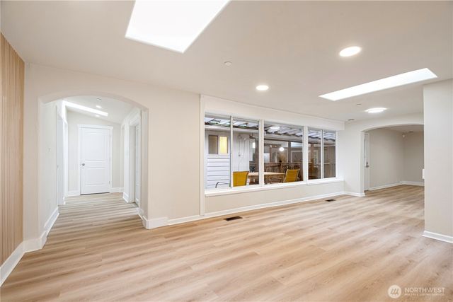 15520 30th Avenue NE, Shoreline, WA 98155