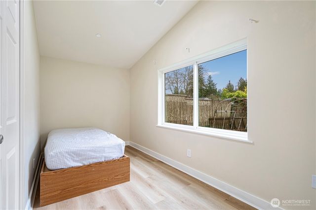 15520 30th Avenue NE, Shoreline, WA 98155