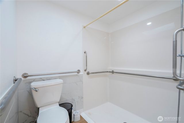 15520 30th Avenue NE, Shoreline, WA 98155