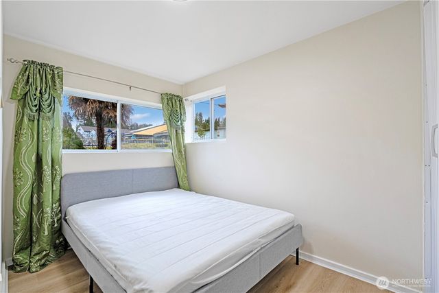 15520 30th Avenue NE, Shoreline, WA 98155