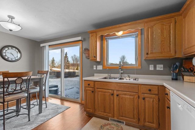 708 SAUNDERS ROAD, Kaukauna, WI 54130