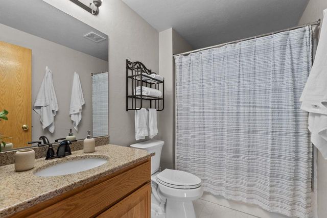 708 SAUNDERS ROAD, Kaukauna, WI 54130