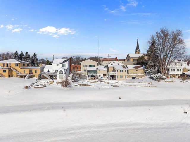 111 CANAL STREET, Little Chute, WI 54140