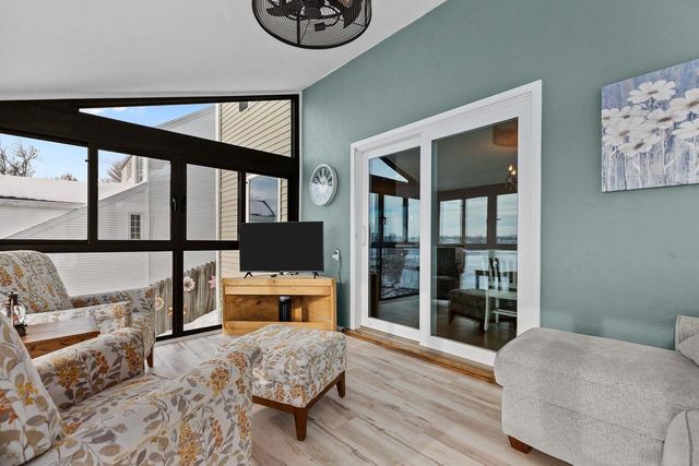 111 CANAL STREET, Little Chute, WI 54140