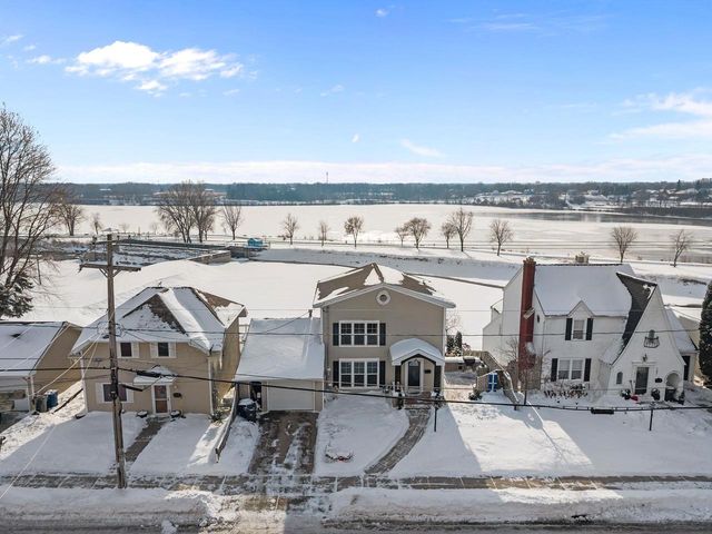 111 CANAL STREET, Little Chute, WI 54140