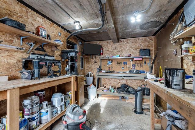 111 CANAL STREET, Little Chute, WI 54140