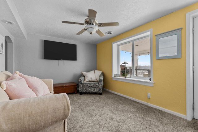 111 CANAL STREET, Little Chute, WI 54140