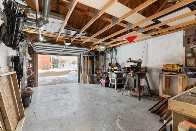 111 CANAL STREET, Little Chute, WI 54140