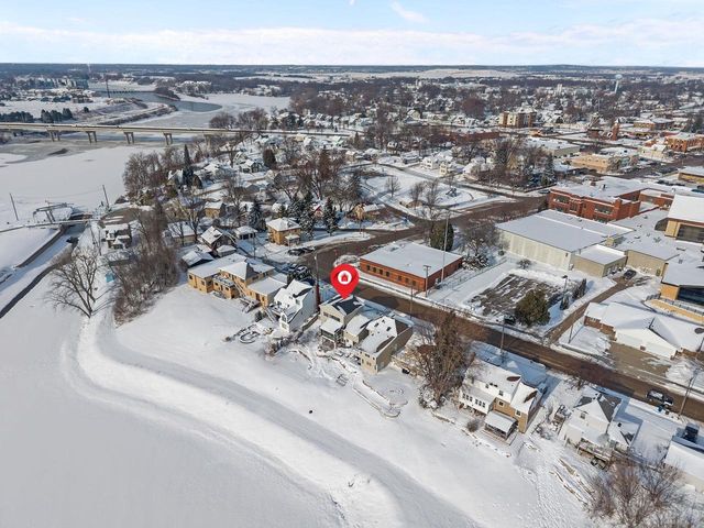 111 CANAL STREET, Little Chute, WI 54140