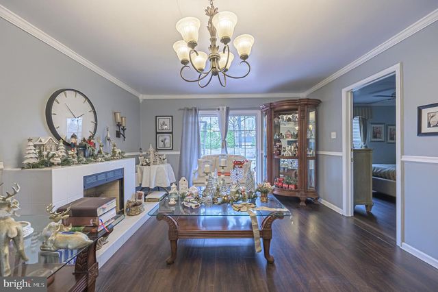 303 MARTIN L KING AVE, Egg Harbor Township, NJ 08234