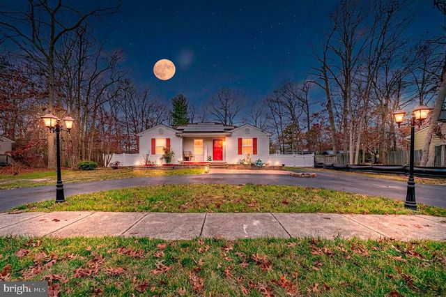 303 MARTIN L KING AVE, Egg Harbor Township, NJ 08234