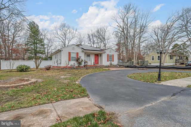 303 MARTIN L KING AVE, Egg Harbor Township, NJ 08234