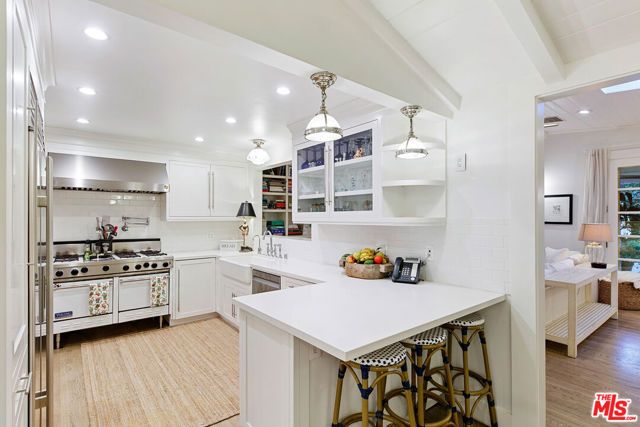 1760 Nichols Canyon Road, Los Angeles, CA 90046