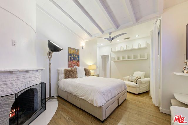 1760 Nichols Canyon Road, Los Angeles, CA 90046