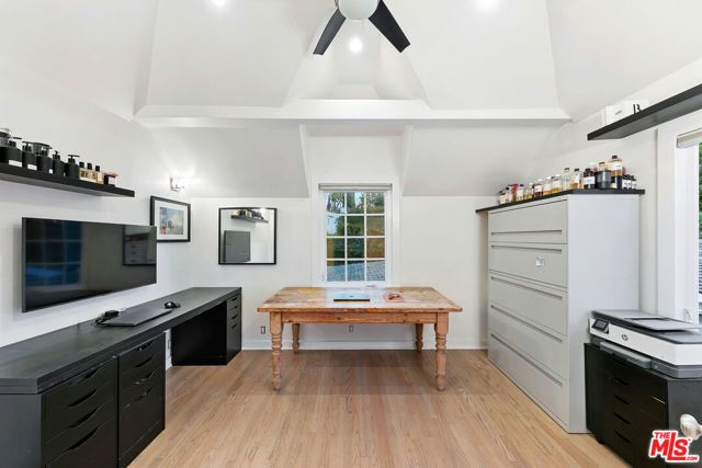 1760 Nichols Canyon Road, Los Angeles, CA 90046