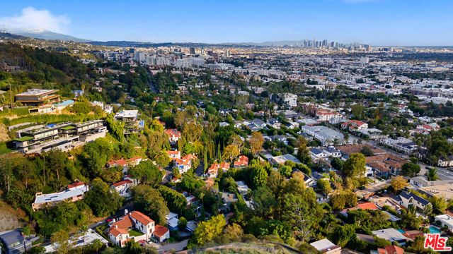 1760 Nichols Canyon Road, Los Angeles, CA 90046