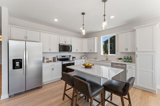 1125 Legacy Parkway, New Richmond, WI 54017