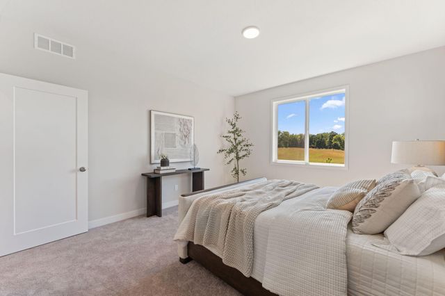 1125 Legacy Parkway, New Richmond, WI 54017