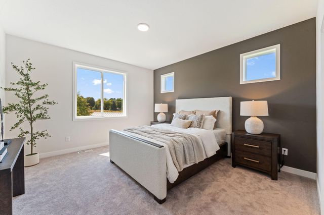 1125 Legacy Parkway, New Richmond, WI 54017