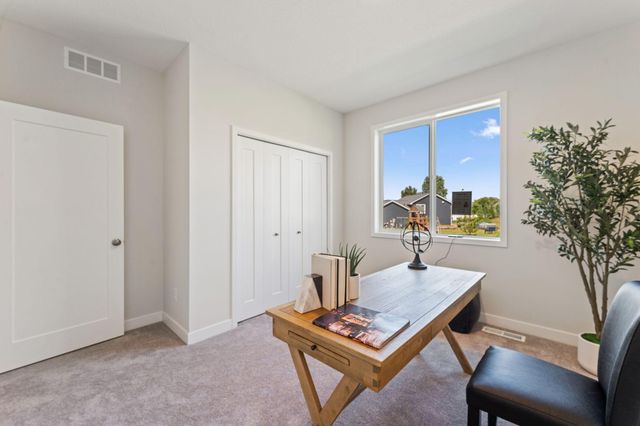 1125 Legacy Parkway, New Richmond, WI 54017