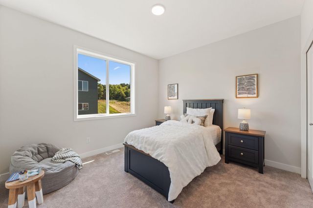 1125 Legacy Parkway, New Richmond, WI 54017