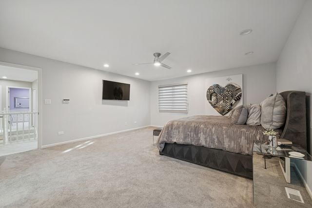 800 Downing Street, Northbrook, IL 60062