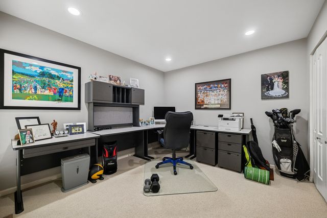 800 Downing Street, Northbrook, IL 60062