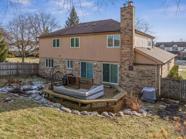 800 Downing Street, Northbrook, IL 60062