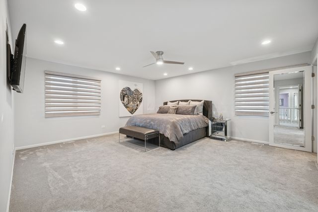 800 Downing Street, Northbrook, IL 60062