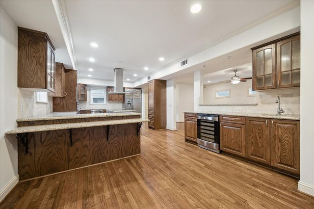 1909 W Lamar Street, Houston, TX 77019