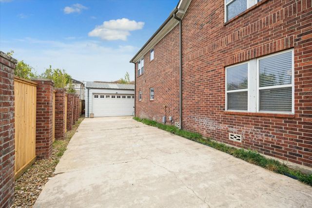 1909 W Lamar Street, Houston, TX 77019