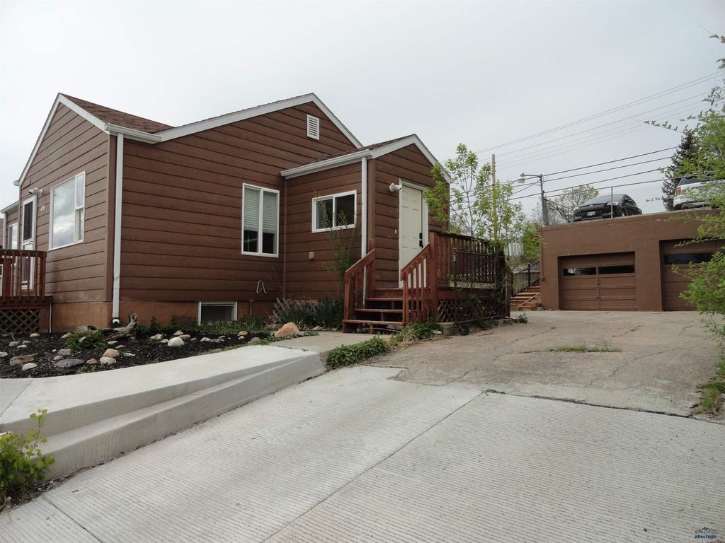 620 ST PATRICK, Rapid City, SD 57701