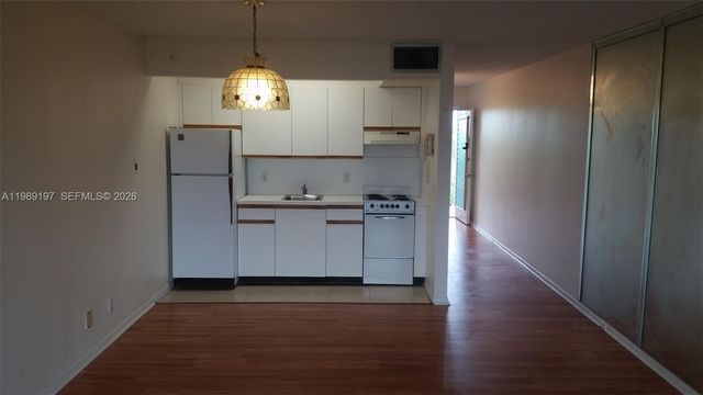 1400 SW 124th Ter 410Q, Pembroke Pines, FL 33027