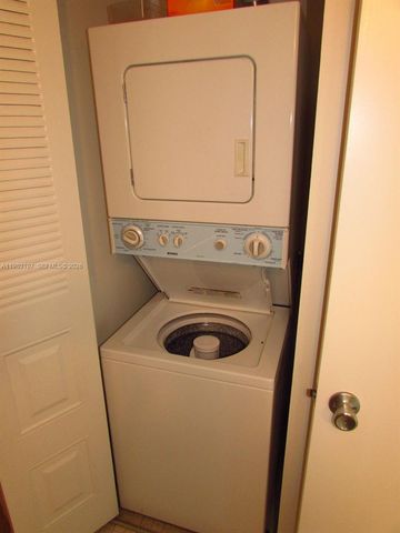 1400 SW 124th Ter 410Q, Pembroke Pines, FL 33027