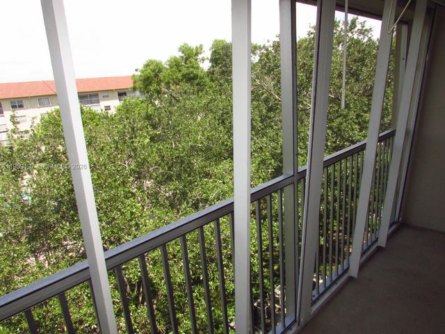 1400 SW 124th Ter 410Q, Pembroke Pines, FL 33027